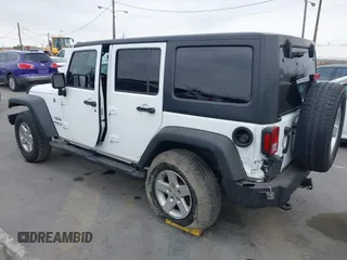 2017 Jeep Wrangler Unlimited Sport z VIN 1C4BJWDGXHL623183, wystawiony jako IAAI lot #42373238 z przebiegiem 98 972 mil mil oraz . Historia ofert i sprzedaży dostępna na DreamBid. Obrazek 3.