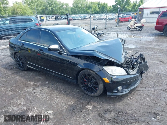 2009 Mercedes-Benz C 300 Sport z VIN WDDGF81X99F247766, wystawiony jako IAAI lot #42426314 z przebiegiem 174 256 mil mil oraz . Historia ofert i sprzedaży dostępna na DreamBid. Obrazek 1.