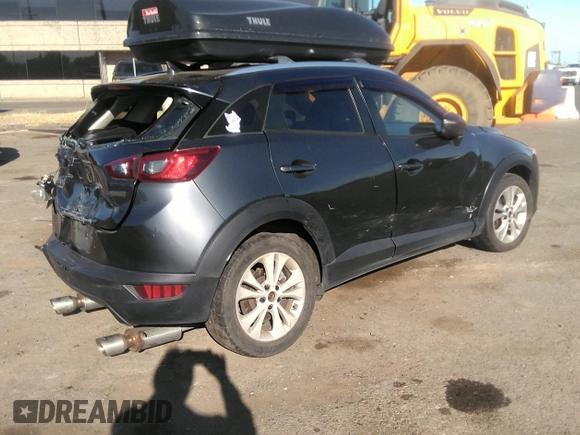2017 Mazda CX-3 Touring z VIN JM1DKFC72H0142319, wystawiony jako IAAI lot #42223888 z przebiegiem 128 592 mil mil oraz . Historia ofert i sprzedaży dostępna na DreamBid. Obrazek 4.
