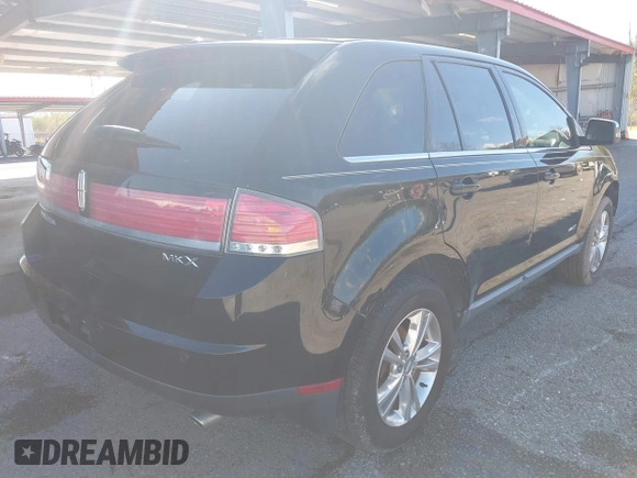 2008 Lincoln MKX with VIN 2LMDU68C78BJ24218, listed as a IAAI auction lot 41227522 with 180,137 mi miles. Bid and sale history available at carsss.com. Image 4.