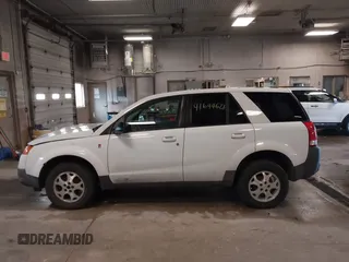 2004 Saturn VUE V6 with VIN 5GZCZ534X4S810971, listed as a IAAI auction lot 41644628 with 206,405 mi miles. Bid and sale history available at carsss.com. Image 14.