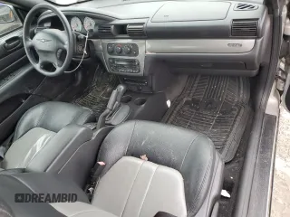 2004 Chrysler Sebring GTC z VIN 1C3EL75R54N391270, wystawiony jako Copart lot #47597475 z przebiegiem 172 810 mil mil oraz Czysty tytuł • Clean title. Historia ofert i sprzedaży dostępna na DreamBid. Obrazek 8.