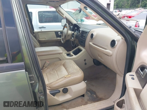 2004 Ford Expedition Eddie Bauer with VIN 1FMPU17LX4LA37632, listed as a IAAI auction lot 42660290 with 288,522 mi miles and . Bid and sale history available at DreamBid. Image 5.