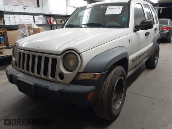 2007 Jeep Liberty Sport with VIN 1J4GL48KX7W686326, listed as a IAAI auction lot 42025033 with 196,021 mi miles. Bid and sale history available at carsss.com. Image 17.