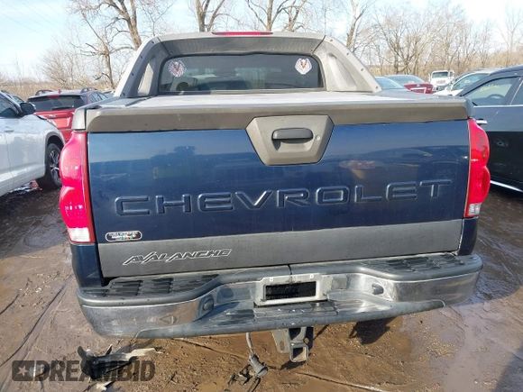 2005 Chevrolet Avalanche LS with VIN 3GNEC12Z65G124198, listed as a IAAI auction lot 41486916 with 280,005 mi miles and . Bid and sale history available at DreamBid. Image 16.