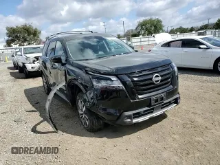 2023 Nissan Pathfinder SL z VIN 5N1DR3CA3PC223523, wystawiony jako Copart lot #50059235 z przebiegiem 63 702 mil mil oraz Szkoda całkowita • Salvage title. Historia ofert i sprzedaży dostępna na DreamBid. Obrazek 12.