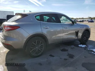 2018 Maserati Levante with VIN ZN661XUA7JX301391, listed as a Copart auction lot 42688684 with 57,679 mi miles. Bid and sale history available at carsss.com. Image 3.
