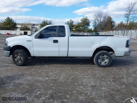 2008 Ford F-150 XL with VIN 1FTRF12W88KE26807, listed as a IAAI auction lot 41500778 with 322,300 mi miles. Bid and sale history available at carsss.com. Image 14.
