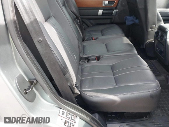 2016 Land Rover LR4 HSE z VIN SALAG2V63GA790268, wystawiony jako IAAI lot #42355841 z przebiegiem 107 754 mil mil oraz . Historia ofert i sprzedaży dostępna na DreamBid. Obrazek 8.