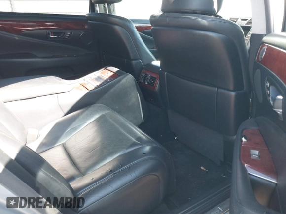 2007 Lexus LS 460 L с VIN JTHGL46F175020133, выставлен на аукционе IAAI как лот 41641173 с пробегом 179 107 миль миль и . История ставок и продаж доступна на DreamBid. Изображение 8.
