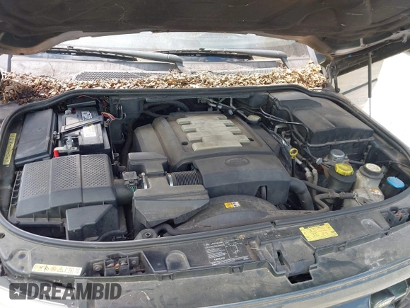 2005 Land Rover LR3 HSE with VIN SALAG25465A341887, listed as a IAAI auction lot 42641947 with 150,200 mi miles and . Bid and sale history available at DreamBid. Image 10.