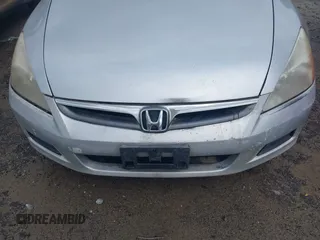2007 Honda Accord EX с VIN 1HGCM56727A175410, выставлен на аукционе IAAI как лот 42195867 с пробегом 278 960 миль миль и . История ставок и продаж доступна на DreamBid. Изображение 6.