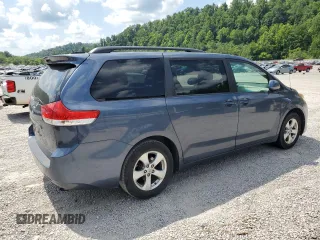 2014 Toyota Sienna LE AAS z VIN 5TDKK3DC8ES499949, wystawiony jako Copart lot #60346845 z przebiegiem 192 773 mil mil oraz Szkoda całkowita • Salvage title. Historia ofert i sprzedaży dostępna na DreamBid. Obrazek 3.