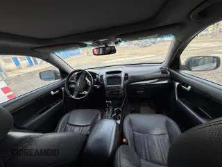 2015 Kia Sorento SX Limited with VIN 5XYKW4A79FG614218, listed as a Copart auction lot 83112614 with 161,345 mi miles and Clean Title. Bid and sale history available at carsss.com. Image 9.