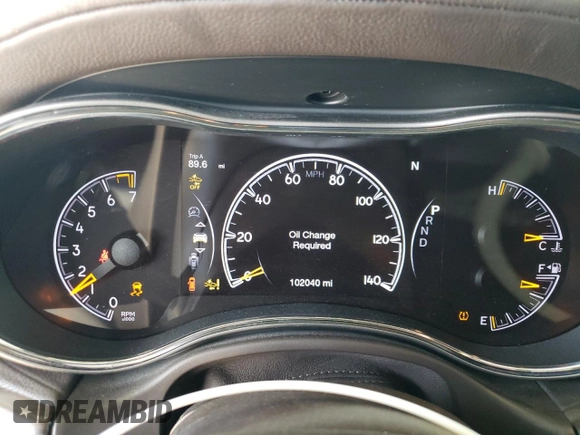 2018 Jeep Grand Cherokee Overland z VIN 1C4RJFCG4JC425589, wystawiony jako Copart lot #61775775 z przebiegiem 102 040 mil mil oraz Szkoda całkowita • Salvage title. Historia ofert i sprzedaży dostępna na DreamBid. Obrazek 9.