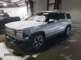 2024 Rivian R1S Adventure with VIN 7PDSGABA7RN036843, listed as a Copart auction lot 88799175 with 0 mi miles and Salvage Title. Bid and sale history available at carsss.com. Image 1.