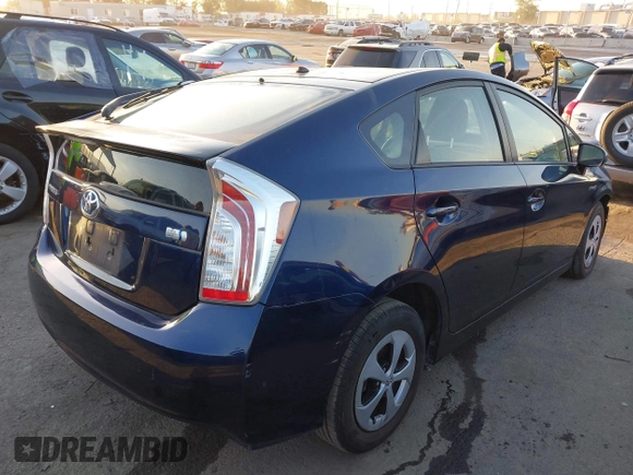 2015 Toyota Prius Four z VIN JTDKN3DUXF1998475, wystawiony jako IAAI lot #41848450 z przebiegiem 176 229 mil mil oraz . Historia ofert i sprzedaży dostępna na DreamBid. Obrazek 4.