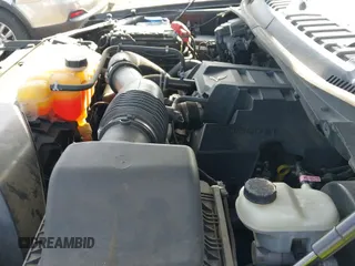 2015 Ford F-150 XL с VIN 1FTEX1CP3FFC84777, выставлен на аукционе IAAI как лот 41124532 с пробегом 282 751 миль миль и . История ставок и продаж доступна на DreamBid. Изображение 19.
