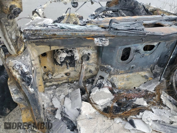 2024 Jeep Wrangler Willys с VIN 1C4RJXN6XRW310449, выставлен на аукционе Copart как лот 51261035 с пробегом Не указан миль и На запчасти • Non repairable. История ставок и продаж доступна на DreamBid. Изображение 9.