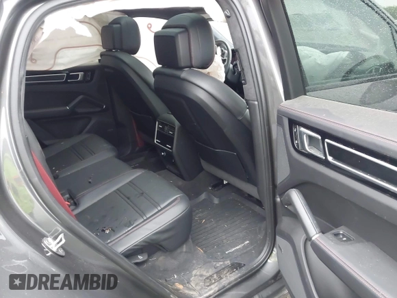 2022 Porsche Cayenne GTS с VIN WP1BG2AY6NDA55863, выставлен на аукционе IAAI как лот 42053500 с пробегом 39 663 миль миль и . История ставок и продаж доступна на DreamBid. Изображение 8.