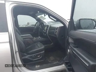 2018 Ford Expedition XLT with VIN 1FMJU1HT5JEA22248, listed as a IAAI auction lot 41253595 with 56,587 mi miles. Bid and sale history available at carsss.com. Image 5.