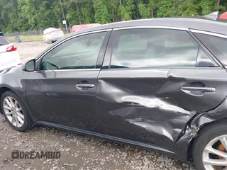 2013 Toyota Avalon XLE z VIN 4T1BK1EB0DU073513, wystawiony jako IAAI lot #42364719 z przebiegiem 208 242 mil mil oraz . Historia ofert i sprzedaży dostępna na DreamBid. Obrazek 14.