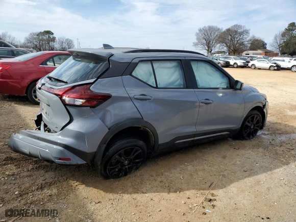 2022 Nissan Kicks SR with VIN 3N1CP5DV2NL481264, listed as a Copart auction lot 45427155 with 7,443 mi miles and Salvage Title. Bid and sale history available at carsss.com. Image 3.