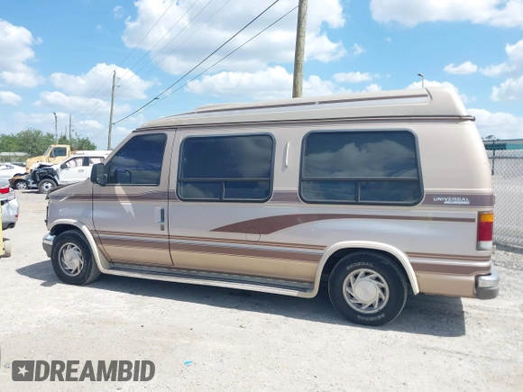 1994 Ford Econoline Cargo with VIN 1FDEE14N5RHB72537, listed as a IAAI auction lot 41968893 with 245,866 mi miles. Bid and sale history available at carsss.com. Image 14.