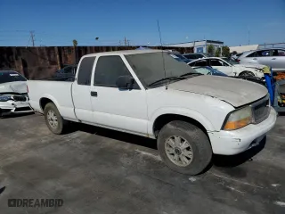 2003 GMC Sonoma SLS with VIN 1GTDT19X538159245, listed as a Copart auction lot 70503874 with 150,249 mi miles and Clean Title. Bid and sale history available at carsss.com. Image 4.