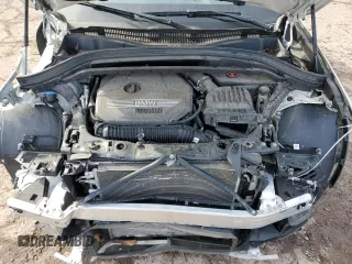 2022 BMW X2 sDrive28i z VIN WBXYH9C03N5U27844, wystawiony jako Copart lot #43806475 z przebiegiem 68 770 mil mil oraz Szkody całkowita. Historia ofert i sprzedaży dostępna na DreamBid. Obrazek 11.