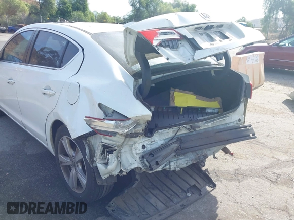 2014 Acura ILX Tech Pkg with VIN 19VDE1F76EE004171, listed as a IAAI auction lot 41134838 with 269,683 mi miles. Bid and sale history available at carsss.com. Image 6.