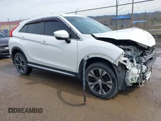 2018 Mitsubishi Eclipse Cross SE with VIN JA4AT5AA6JZ070237, listed as a IAAI auction lot 41922238 with 82,571 mi miles and . Bid and sale history available at DreamBid. Image 1.