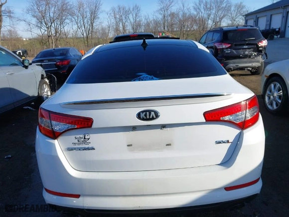 2013 Kia Optima SX w/Limited Pkg with VIN 5XXGR4A61DG112602, listed as a IAAI auction lot 41847204 with 197,828 mi miles. Bid and sale history available at carsss.com. Image 16.