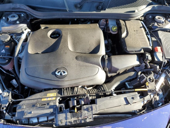 2018 Infiniti QX30 ESSENTIAL with VIN SJKCH5CP8JA043585, listed as a Copart auction lot 72258333 with 66,847 mi miles. Bid and sale history available at carsss.com. Image 11.