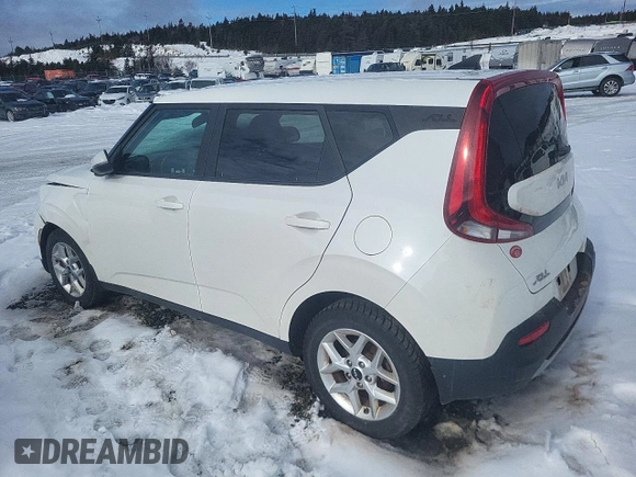 2022 Kia Soul EX with VIN KNDJ33AU2N7173869, listed as a Copart auction lot 42725485 with 80,210 mi miles and Salvage Title. Bid and sale history available at carsss.com. Image 2.