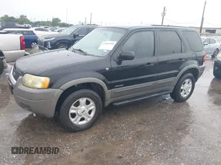 2002 Ford Escape XLT Choice с VIN 1FMYU03172KB55319, выставлен на аукционе IAAI как лот 42482300 с пробегом 209 074 миль миль и . История ставок и продаж доступна на DreamBid. Изображение 2.