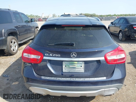 2018 Mercedes-Benz GLA 250 z VIN WDCTG4EB6JJ384480, wystawiony jako IAAI lot #41882547 z przebiegiem 84 388 mil mil oraz . Historia ofert i sprzedaży dostępna na DreamBid. Obrazek 16.
