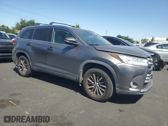 2019 Toyota Highlander SE z VIN 5TDJZRFH5KS605448, wystawiony jako Copart lot #61974075 z przebiegiem 81 636 mil mil oraz Szkoda całkowita • Salvage title. Historia ofert i sprzedaży dostępna na DreamBid. Obrazek 4.