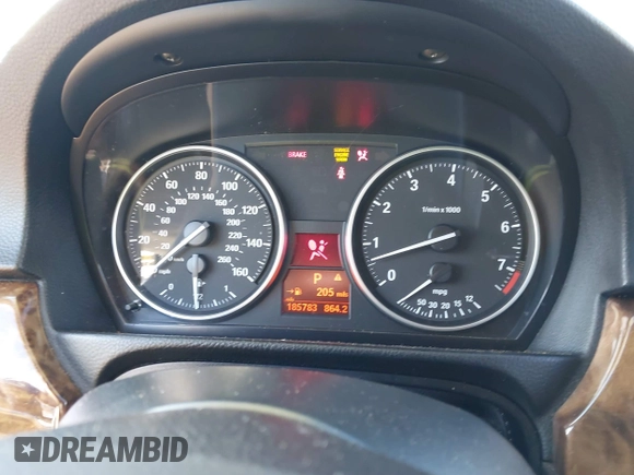 2006 BMW 3 Series 325i with VIN WBAVB13516KX40275, listed as a IAAI auction lot 41563739 with 185,783 mi miles. Bid and sale history available at carsss.com. Image 7.