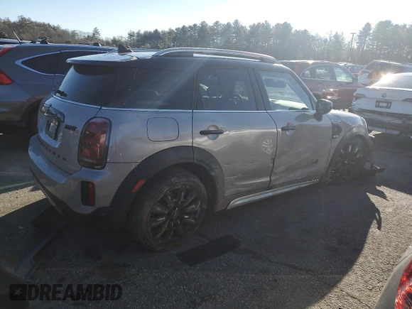 2024 MINI Countryman Cooper S with VIN WMZ83BR01R3R91472, listed as a Copart auction lot 88018165 with 23,806 mi miles and Salvage Title. Bid and sale history available at carsss.com. Image 3.
