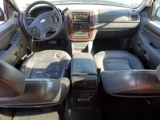 2003 Ford Explorer Limited z VIN 1FMZU75K13ZA06027, wystawiony jako Copart lot #81555664 z przebiegiem 192 382 mil mil oraz Szkoda całkowita • Salvage title. Historia ofert i sprzedaży dostępna na DreamBid. Obrazek 8.