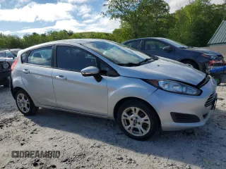 2015 Ford Fiesta SE z VIN 3FADP4EJ3FM115449, wystawiony jako Copart lot #57408015 z przebiegiem 175 083 mil mil oraz Czysty tytuł • Clean title. Historia ofert i sprzedaży dostępna na DreamBid. Obrazek 4.