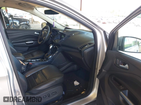 2016 Ford Escape Titanium с VIN 1FMCU9JX3GUB75889, выставлен на аукционе IAAI как лот 42188565 с пробегом 121 638 миль миль и . История ставок и продаж доступна на DreamBid. Изображение 5.