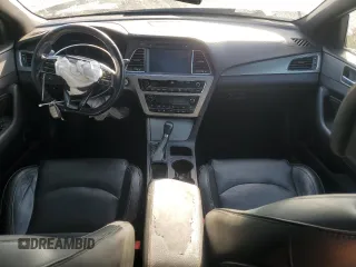 2015 Hyundai Sonata Limited z VIN 5NPE34AB1FH175177, wystawiony jako Copart lot #53101545 z przebiegiem 148 816 mil mil oraz Szkoda całkowita • Salvage title. Historia ofert i sprzedaży dostępna na DreamBid. Obrazek 8.
