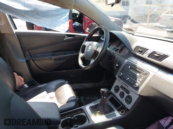 2006 Volkswagen Passat with VIN WVWGK73C86P090764, listed as a IAAI auction lot 42653361 with 101,464 mi miles and . Bid and sale history available at DreamBid. Image 5.