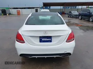 2018 Mercedes-Benz C 300 с VIN WDDWF4JB6JR373532, выставлен на аукционе IAAI как лот 42458931 с пробегом 83 804 миль миль и . История ставок и продаж доступна на DreamBid. Изображение 17.