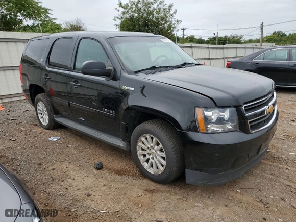 2013 Chevrolet Tahoe Hybrid with VIN 1GNSKDEJ1DR354596, listed as a Copart auction lot 70513014 with 182904 miles and Salvage Title. Bid and sale history available at carsss.com. Image 4.