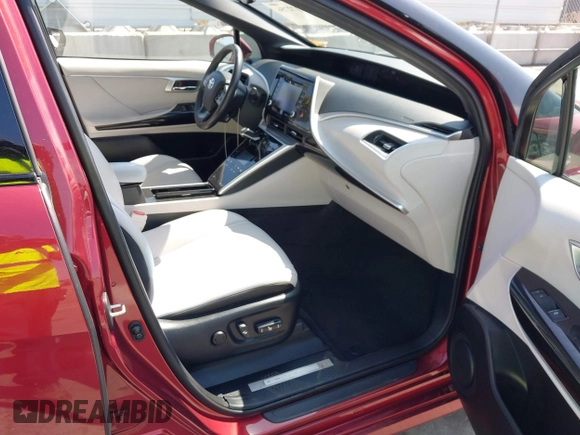 2019 Toyota Mirai with VIN JTDBVRBD3KA007083, listed as a IAAI auction lot 42172756 with 59,270 mi miles and . Bid and sale history available at carsss.com. Image 5.