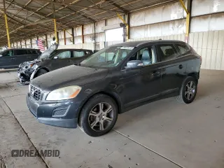 2013 Volvo XC60 T6 z VIN YV4902DZXD2460334, wystawiony jako Copart lot #56979415 z przebiegiem 145 959 mil mil oraz Szkoda całkowita • Salvage title. Historia ofert i sprzedaży dostępna na DreamBid. Obrazek 1.