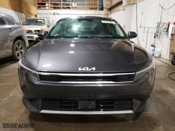 2025 Kia K4 EX with VIN 3KPFU4DE2SE029148, listed as a Copart auction lot 45756585 with 1,951 mi miles and Salvage Title. Bid and sale history available at carsss.com. Image 5.